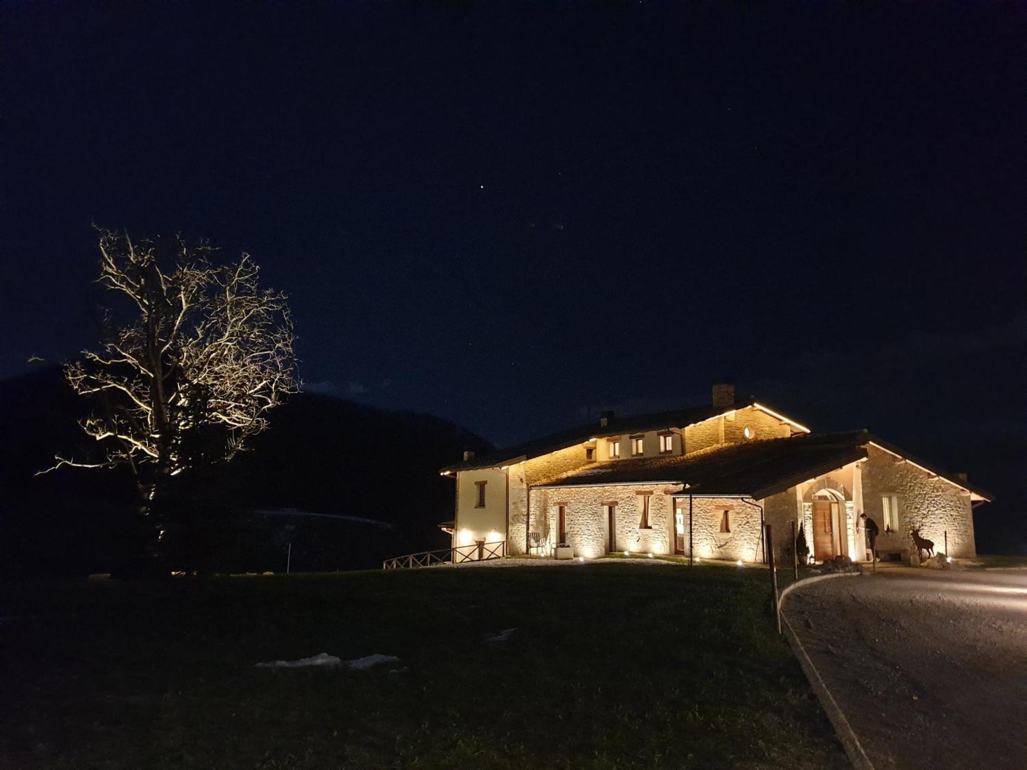 Aura Relais Urbino Exterior foto